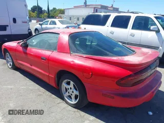 1997 Pontiac Firebird Firebird with VIN 2G2FS22K8V2226294, listed as a IAAI auction lot 42827467 with 167,543 mi miles and . Bid and sale history available at DreamBid. Image 3.