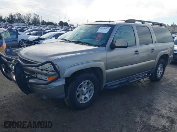 2002 Chevrolet Suburban Z71 with VIN 3GNFK16T32G267554, listed as a IAAI auction lot 41359504 with 186,058 mi miles. Bid and sale history available at carsss.com. Image 2.
