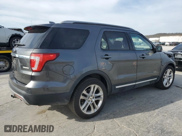 2016 Ford Explorer XLT with VIN 1FM5K7D80GGC84445, listed as a Copart auction lot 50798255 with 153,547 mi miles and Salvage Title. Bid and sale history available at DreamBid. Image 3.