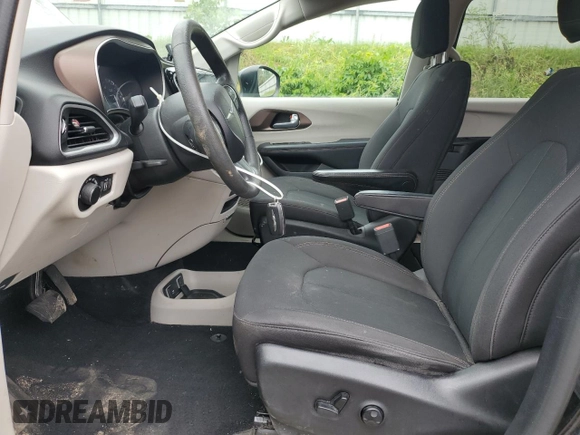 2017 Chrysler Pacifica Touring with VIN 2C4RC1DG0HR638357, listed as a Copart auction lot 59319465 with 100,921 mi miles and Clean title. Bid and sale history available at DreamBid. Image 7.