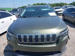 2019 Jeep Cherokee Latitude with VIN 1C4PJLCB9KD109451, listed as a IAAI auction lot 39941419 with 131,236 mi miles. Bid and sale history available at carsss.com. Image 12.