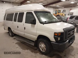 2013 Ford Econoline Passenger XL with VIN 1FBSS3BLXDDB17809, listed as a IAAI auction lot 41280844 with 110,081 mi miles. Bid and sale history available at carsss.com. Image 1.