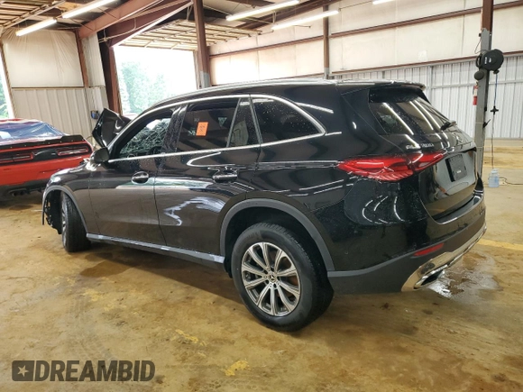 2024 Mercedes-Benz GLC 300 z VIN W1NKM4HB7RF210561, wystawiony jako Copart lot #59871445 z przebiegiem Nie podano mil oraz Szkoda całkowita • Salvage title. Historia ofert i sprzedaży dostępna na DreamBid. Obrazek 2.