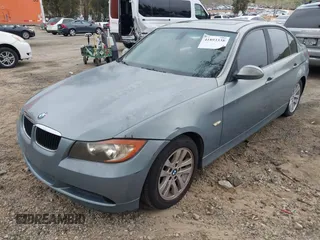 2007 BMW 3 Series 328i with VIN WBAVC53597FZ79359, listed as a IAAI auction lot 41893338 with 190,557 mi miles and . Bid and sale history available at carsss.com. Image 2.