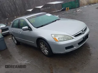 2006 Honda Accord LX z VIN 1HGCM66346A053617, wystawiony jako IAAI lot #41580430 z przebiegiem 165 057 mil mil oraz . Historia ofert i sprzedaży dostępna na DreamBid. Obrazek 1.