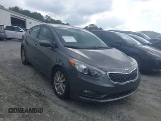 2014 Kia Forte EX with VIN KNAFX4A82E5086095, listed as a IAAI auction lot 42118745 with 151,040 mi miles. Bid and sale history available at carsss.com. Image 1.