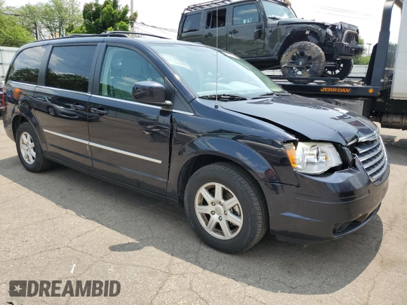 2010 Chrysler Town & Country Touring z VIN 2A4RR5D16AR403964, wystawiony jako Copart lot #60079535 z przebiegiem 145 398 mil mil oraz Szkoda całkowita • Salvage title. Historia ofert i sprzedaży dostępna na DreamBid. Obrazek 4.