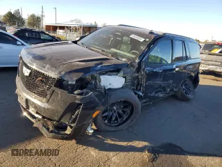 2024 Cadillac Escalade 4WD Sport Platinum z VIN 1GYS4GKL0RR161903, wystawiony jako Copart lot #84055034 z przebiegiem 8 488 mil mil oraz Szkoda całkowita • Salvage title. Historia ofert i sprzedaży dostępna na DreamBid. Obrazek 1.