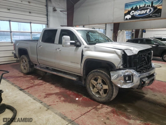 2015 GMC Sierra 2500HD SLT with VIN 1GT12ZE8XFF118001, listed as a Copart auction lot 47244475 with 119,962 mi miles and Salvage Title. Bid and sale history available at carsss.com. Image 4.