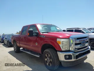 2013 Ford F-250 XL z VIN 1FT7W2BT5DEA90626, wystawiony jako IAAI lot #41978672 z przebiegiem 183 917 mil mil oraz . Historia ofert i sprzedaży dostępna na DreamBid. Obrazek 13.