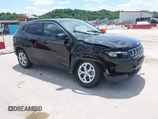 2024 Jeep Compass Sport с VIN 3C4NJDAN5RT105556, выставлен на аукционе IAAI как лот 42335647 с пробегом 14 747 миль миль и . История ставок и продаж доступна на DreamBid. Изображение 1.