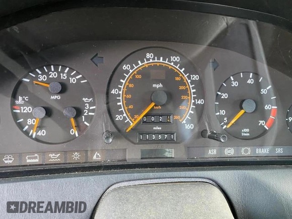 1992 MERCEDES-BENZ SL-CLASS SL с VIN WDBFA66EXNF052820, выставлен на аукционе Copart как лот 42693785 с пробегом 113 571 миль миль и Чистый • Clean title. История ставок и продаж доступна на DreamBid. Изображение 8.