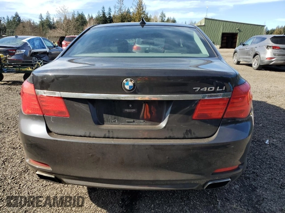 2012 BMW 7 Series 740Li z VIN WBAKB4C57CC577092, wystawiony jako Copart lot #47455255 z przebiegiem 155 763 mil mil oraz Czysty tytuł • Clean title. Historia ofert i sprzedaży dostępna na DreamBid. Obrazek 6.