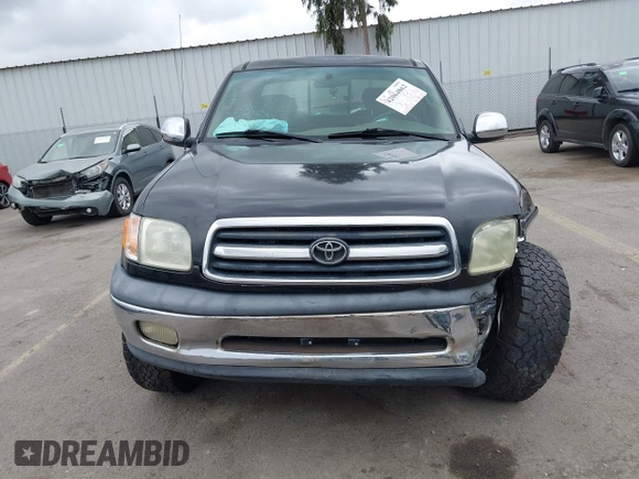 2001 Toyota Tundra SR5 with VIN 5TBRT34181S197753, listed as a IAAI auction lot 42064862 with 261,523 mi miles. Bid and sale history available at carsss.com. Image 12.