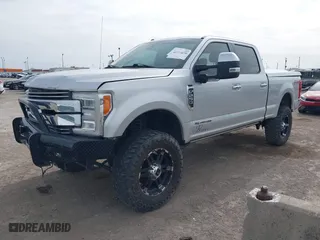 2017 Ford Super Duty F-250 SRW Lariat with VIN 1FT7W2BTXHED57250, listed as a IAAI auction lot 41724650 with 88,796 mi miles. Bid and sale history available at carsss.com. Image 18.