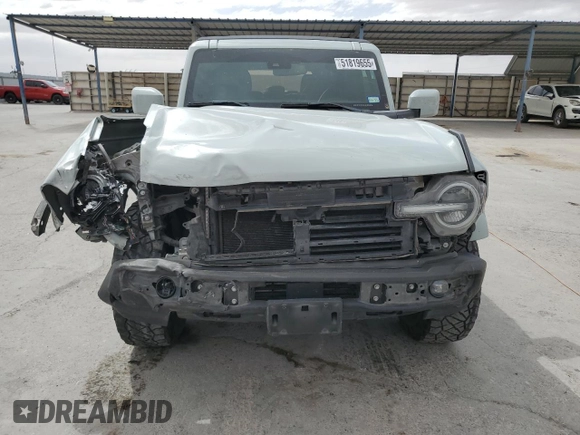 2022 Ford Bronco with VIN 1FMDE5BH6NLB10927, listed as a Copart auction lot 51819655 with 43,620 mi miles and Salvage Title. Bid and sale history available at carsss.com. Image 5.