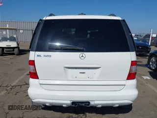 2002 Mercedes-Benz M 320/430/500 with VIN 4JGAB54E02A345071, listed as a IAAI auction lot 42158686 with Not provided miles and . Bid and sale history available at DreamBid. Image 16.