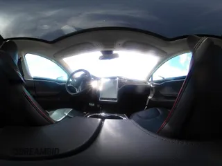 2014 Tesla Model S 60 z VIN 5YJSA1H13EFP33659, wystawiony jako IAAI lot #42101491 z przebiegiem 113 460 mil mil oraz . Historia ofert i sprzedaży dostępna na DreamBid. Obrazek 19.