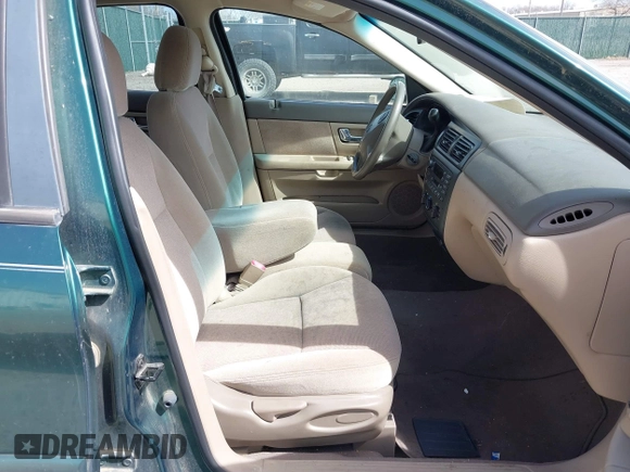 2000 Ford Taurus SES with VIN 1FAFP55U3YA279406, listed as a IAAI auction lot 41816482 with 122,120 mi miles and . Bid and sale history available at DreamBid. Image 5.