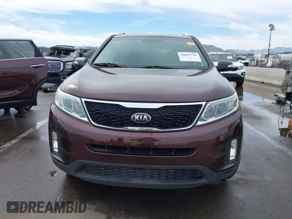 2015 Kia Sorento EX with VIN 5XYKU4A72FG628631, listed as a IAAI auction lot 41802719 with 69,888 mi miles. Bid and sale history available at carsss.com. Image 12.