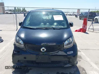 2016 Smart fortwo Passion with VIN WMEFJ5DA7GK068111, listed as a IAAI auction lot 42260953 with 87,115 mi miles and . Bid and sale history available at DreamBid. Image 12.
