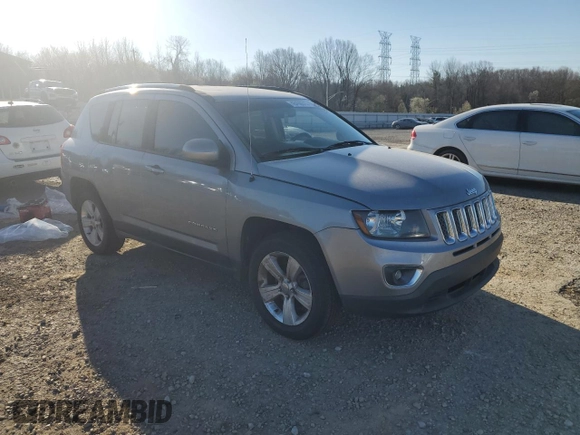 2015 Jeep Compass High Altitude Edition with VIN 1C4NJCEAXFD240910, listed as a Copart auction lot 48490515 with 153,248 mi miles and Clean Title. Bid and sale history available at carsss.com. Image 4.