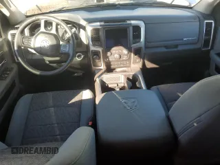 2018 Ram 1500 SLT z VIN 1C6RR6GT0JS239755, wystawiony jako Copart lot #86264494 z przebiegiem 59 692 mil mil oraz Szkody całkowita. Historia ofert i sprzedaży dostępna na DreamBid. Obrazek 8.