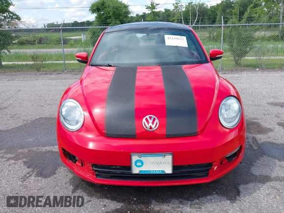 2013 Volkswagen Beetle 2.5L w/Sun/Sound/Nav с VIN 3VWJP7AT7DM686412, выставлен на аукционе IAAI как лот 42239653 с пробегом 76 237 миль миль и . История ставок и продаж доступна на DreamBid. Изображение 12.