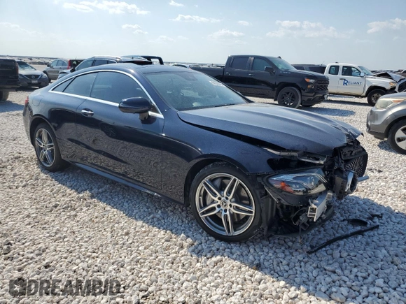2019 Mercedes-Benz E-Class E 450 with VIN WDD1J6JB1KF117984, listed as a Copart auction lot 66508504 with 21,568 mi miles and Salvage Title. Bid and sale history available at carsss.com. Image 4.
