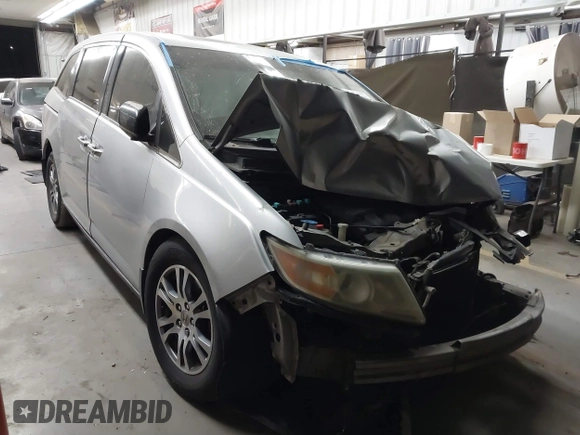 2011 Honda Odyssey EX-L with VIN 5FNRL5H62BB083682, listed as a IAAI auction lot 41425267 with 169,166 mi miles and . Bid and sale history available at carsss.com. Image 1.