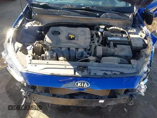 2020 Kia Forte GT-Line with VIN 3KPF34AD3LE207066, listed as a IAAI auction lot 41664118 with 92,997 mi miles. Bid and sale history available at carsss.com. Image 10.