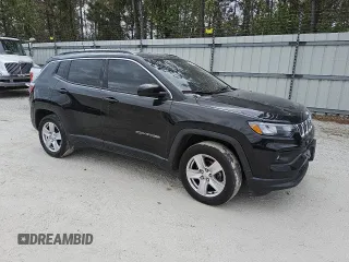 2022 Jeep Compass Latitude with VIN 3C4NJDBB6NT230564, listed as a Copart auction lot 47173935 with 50,362 mi miles and Clean Title. Bid and sale history available at DreamBid. Image 4.