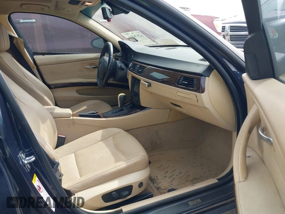 2006 BMW 3 Series 325i with VIN WBAVB17586NK36105, listed as a IAAI auction lot 42076568 with 198,243 mi miles. Bid and sale history available at carsss.com. Image 5.