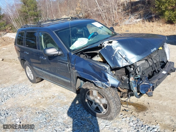 2007 Jeep Grand Cherokee Laredo with VIN 1J8HR48N87C689366, listed as a IAAI auction lot 41753343 with 193,124 mi miles. Bid and sale history available at carsss.com. Image 1.