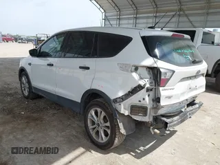 2018 Ford Escape S с VIN 1FMCU0F79JUA22719, выставлен на аукционе IAAI как лот 42053196 с пробегом 108 829 миль миль и . История ставок и продаж доступна на DreamBid. Изображение 3.