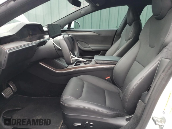 2021 Tesla Model S Long Range z VIN 5YJSA1E59MF438359, wystawiony jako Copart lot #57794325 z przebiegiem 31 651 mil mil oraz Szkoda całkowita • Salvage title. Historia ofert i sprzedaży dostępna na DreamBid. Obrazek 7.