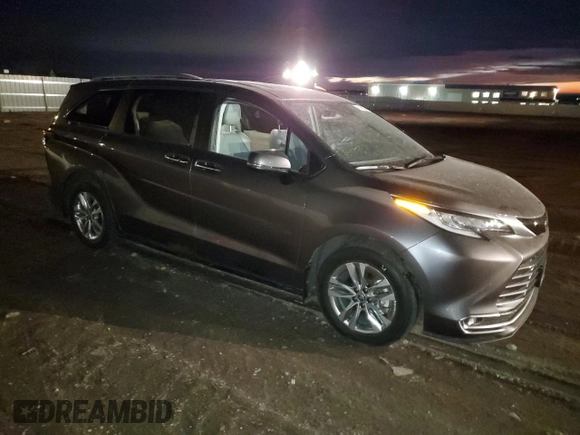 2022 Toyota Sienna Limited with VIN 5TDZSKFCXNS063626, listed as a Copart auction lot 85759354 with 35,448 mi miles and Salvage Title. Bid and sale history available at carsss.com. Image 4.