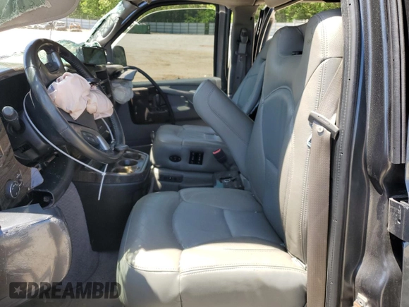2014 GMC Savana Cargo Van Upfitter with VIN 1GDS7DC48E1164054, listed as a Copart auction lot 52157884 with 0 mi miles and Salvage Title. Bid and sale history available at carsss.com. Image 7.