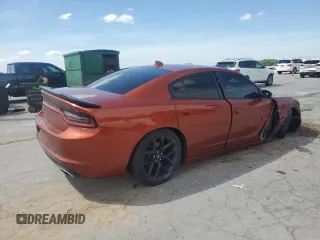 2020 Dodge Charger SXT z VIN 2C3CDXBGXLH195677, wystawiony jako Copart lot #54227195 z przebiegiem 34 336 mil mil oraz Szkoda całkowita • Salvage title. Historia ofert i sprzedaży dostępna na DreamBid. Obrazek 3.