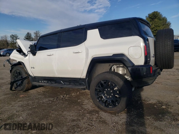 2025 GMC Hummer EV 2X with VIN 1GKB0NDE5SU102096, listed as a Copart auction lot 47083615 with 8,713 mi miles and Salvage Title. Bid and sale history available at carsss.com. Image 2.