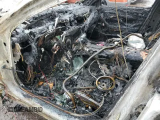 2024 Cadillac CT5 Sport z VIN 1G6DU5RK9R0123044, wystawiony jako Copart lot #81665724 z przebiegiem Nie podano mil oraz Szkoda całkowita • Salvage title. Historia ofert i sprzedaży dostępna na DreamBid. Obrazek 8.