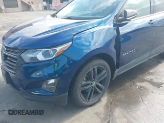 2020 Chevrolet Equinox LT with VIN 2GNAXLEX5L6210507, listed as a IAAI auction lot 41783368 with 113,804 mi miles. Bid and sale history available at carsss.com. Image 6.