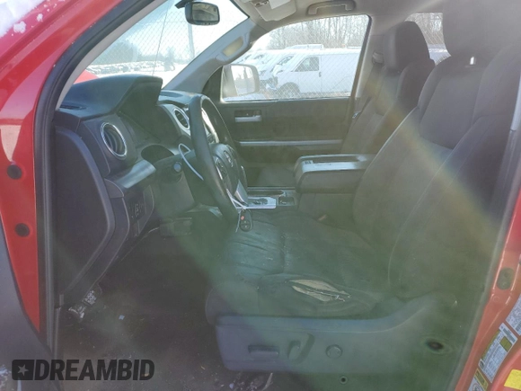 2014 Toyota Tundra SR с VIN 5TFUY5F15EX330402, выставлен на аукционе Copart как лот 85675144 с пробегом 170 728 миль миль и На запчасти • Non repairable. История ставок и продаж доступна на DreamBid. Изображение 7.