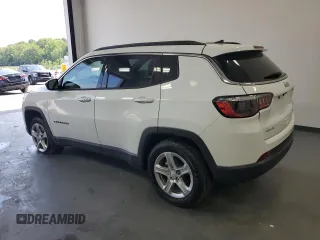 2024 Jeep Compass Latitude with VIN 3C4NJDBN0RT111456, listed as a Copart auction lot 60617745 with 26,593 mi miles and Clean title. Bid and sale history available at DreamBid. Image 2.