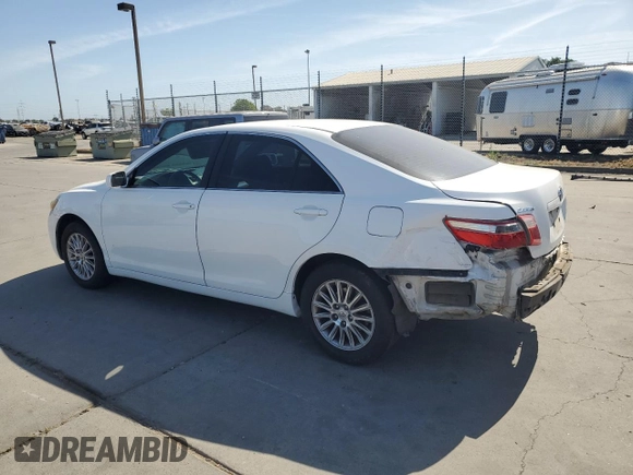 2008 Toyota Camry LE z VIN 4T1BE46K88U734590, wystawiony jako Copart lot #58566685 z przebiegiem 204 814 mil mil oraz Szkoda całkowita • Salvage title. Historia ofert i sprzedaży dostępna na DreamBid. Obrazek 2.