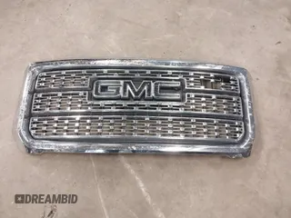 2019 GMC Sierra 2500HD Denali with VIN 1GT12SEY6KF105182, listed as a IAAI auction lot 41522040 with 47,124 mi miles. Bid and sale history available at carsss.com. Image 12.