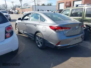 2019 Hyundai Sonata Sport with VIN 5NPE34AF5KH815856, listed as a IAAI auction lot 41687468 with 59,030 mi miles. Bid and sale history available at carsss.com. Image 3.