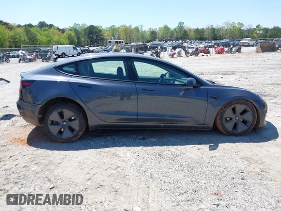 2023 Tesla Model 3 z VIN 5YJ3E1EA0PF655244, wystawiony jako IAAI lot #42004592 z przebiegiem 54 860 mil mil oraz . Historia ofert i sprzedaży dostępna na DreamBid. Obrazek 12.