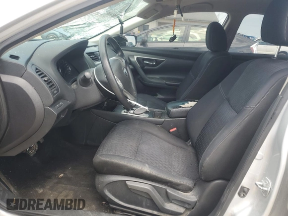 2017 Nissan Altima SR z VIN 1N4AL3AP1HN303995, wystawiony jako Copart lot #56240495 z przebiegiem 183 186 mil mil oraz Szkoda całkowita • Salvage title. Historia ofert i sprzedaży dostępna na DreamBid. Obrazek 7.