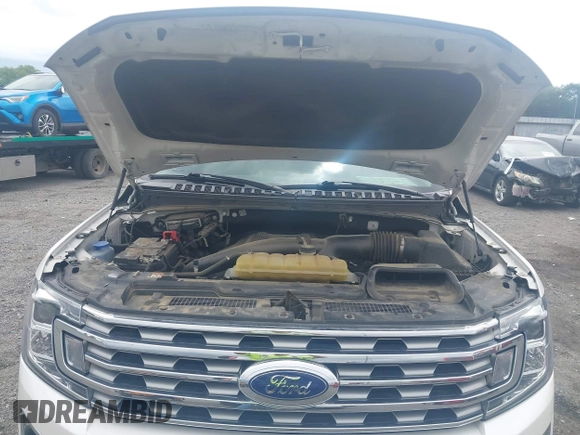 2019 Ford Expedition Limited z VIN 1FMJU1KT8KEA84883, wystawiony jako IAAI lot #42187759 z przebiegiem 85 744 mil mil oraz . Historia ofert i sprzedaży dostępna na DreamBid. Obrazek 10.